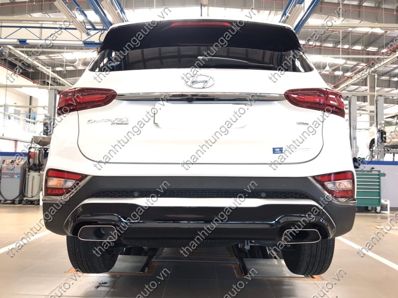 Lip sau chia 2 pô cho xe Santafe 2019