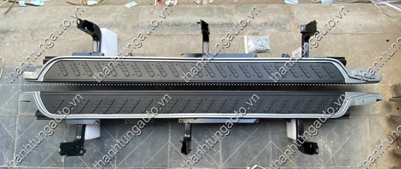Bậc bước chân theo xe Pajero 2007-2010