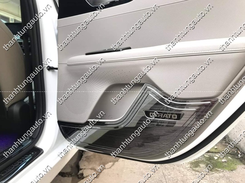ốp chống xước tapbi cửa cho xe cerato 2020