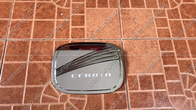 Ốp nắp bình xăng xi mạ cho xe Cerato 2019