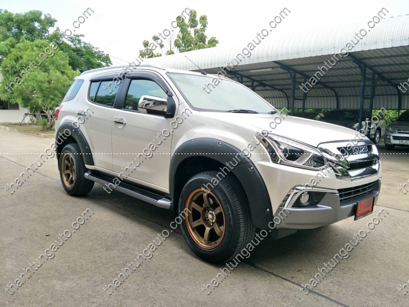 Ốp viền cua lốp cho Isuzu Mu-x 2017-2018