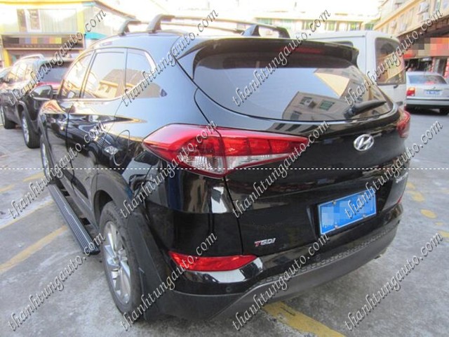 Bậc bước chân điện cho xe Hyundai Tucson 2016-2018