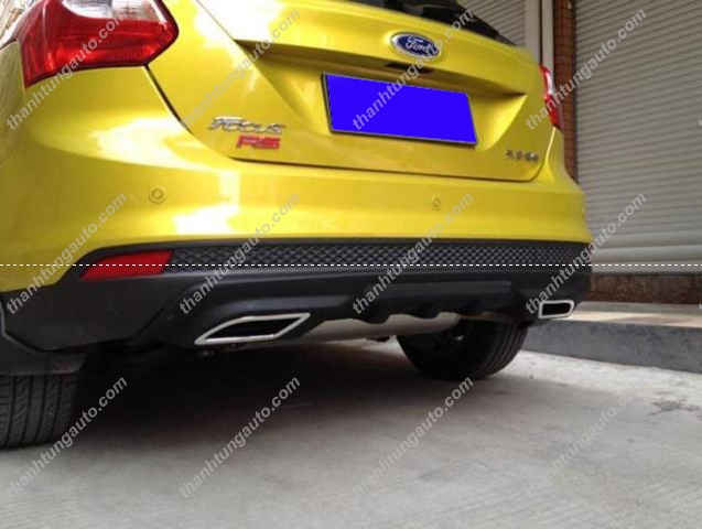 Lip sau chia 2 pô kiểu Lexus cho Focus 2013-2015 Hatchback