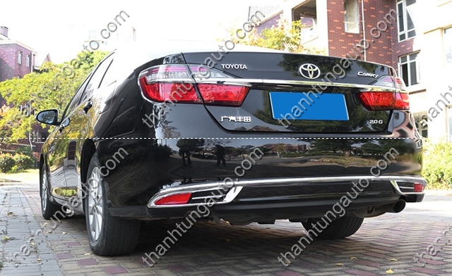 Lip sau cho xe Camry 2015-2017