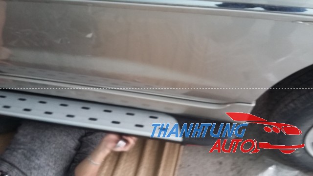 Bậc bước chân lên xuống cho xe Innova 2012-2015 mẫu Acura