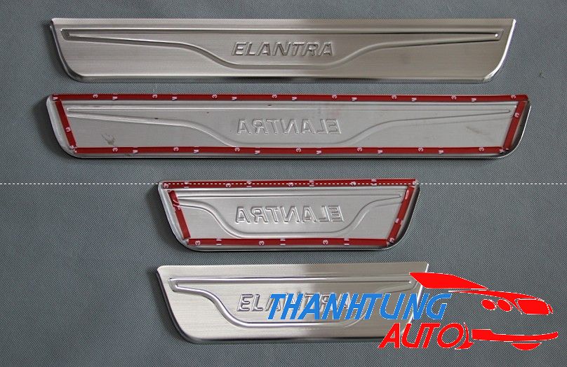 Nẹp bước chân không đèn Elantra 2013