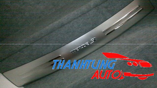 Nẹp chống xước cốp cho xe Mazda3(2005-2009)