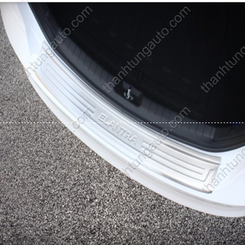 Nẹp chống xước cốp ngoài cho xe Elantra 2016-2017