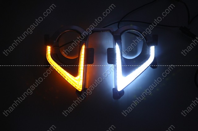 Ốp đèn gầm Led cho xe Innova 2016-2019
