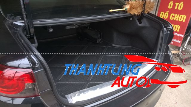 Khay để đồ (lót cốp) cho xe Mazda 3 - 2015