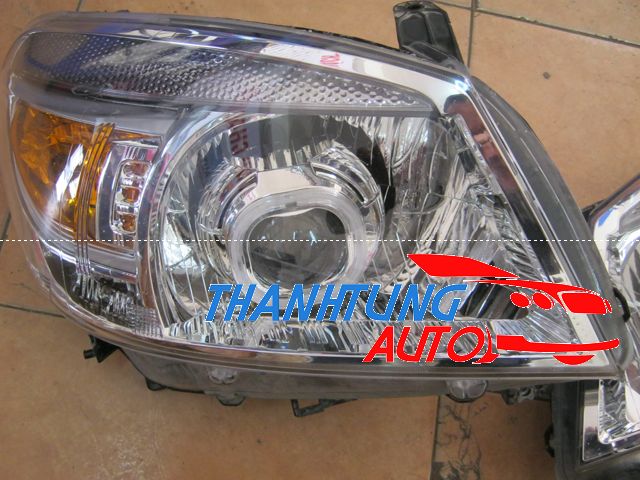 Độ đèn pha bi xenon cho xe Everest