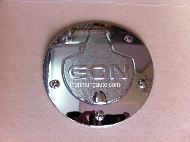 ỐP NẮP BÌNH XĂNG CHO XE EON