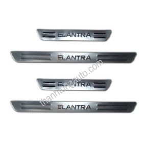 NẸP BƯỚC CHÂN KHÔNG ĐÈN CHO XE ELANTRA