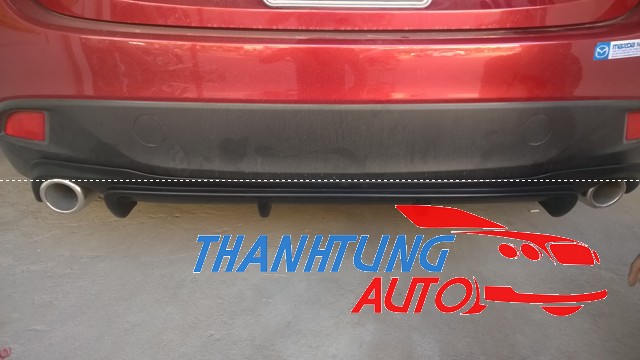 Lip sau chia 2 pô cho Mazda3 Hatchback 2015