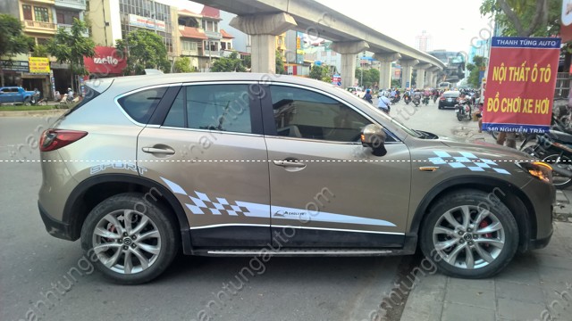 Dán tem cho xe Mazda CX5 mẫu 11