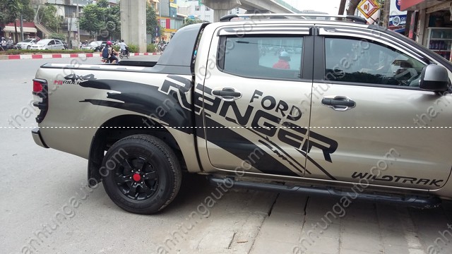 Decal trang trí sườn xe bán tải Ford Ranger mẫu 2